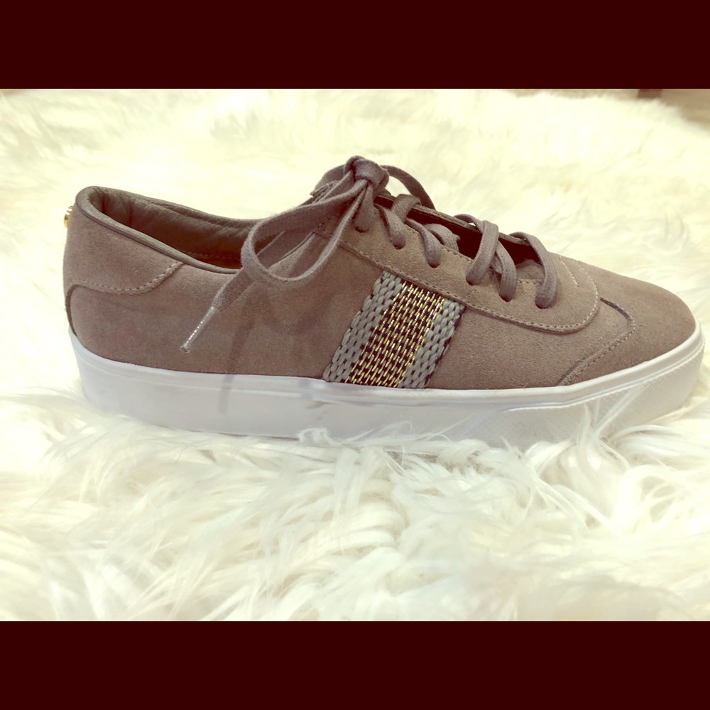Kaanas grey lace up shoe